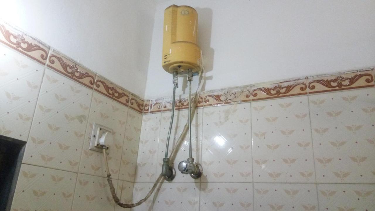 Hotel Sarang Lodge 潘韦尔 外观 照片